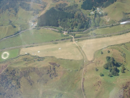 Te  Wera Glidiing Club airstrip.jpg